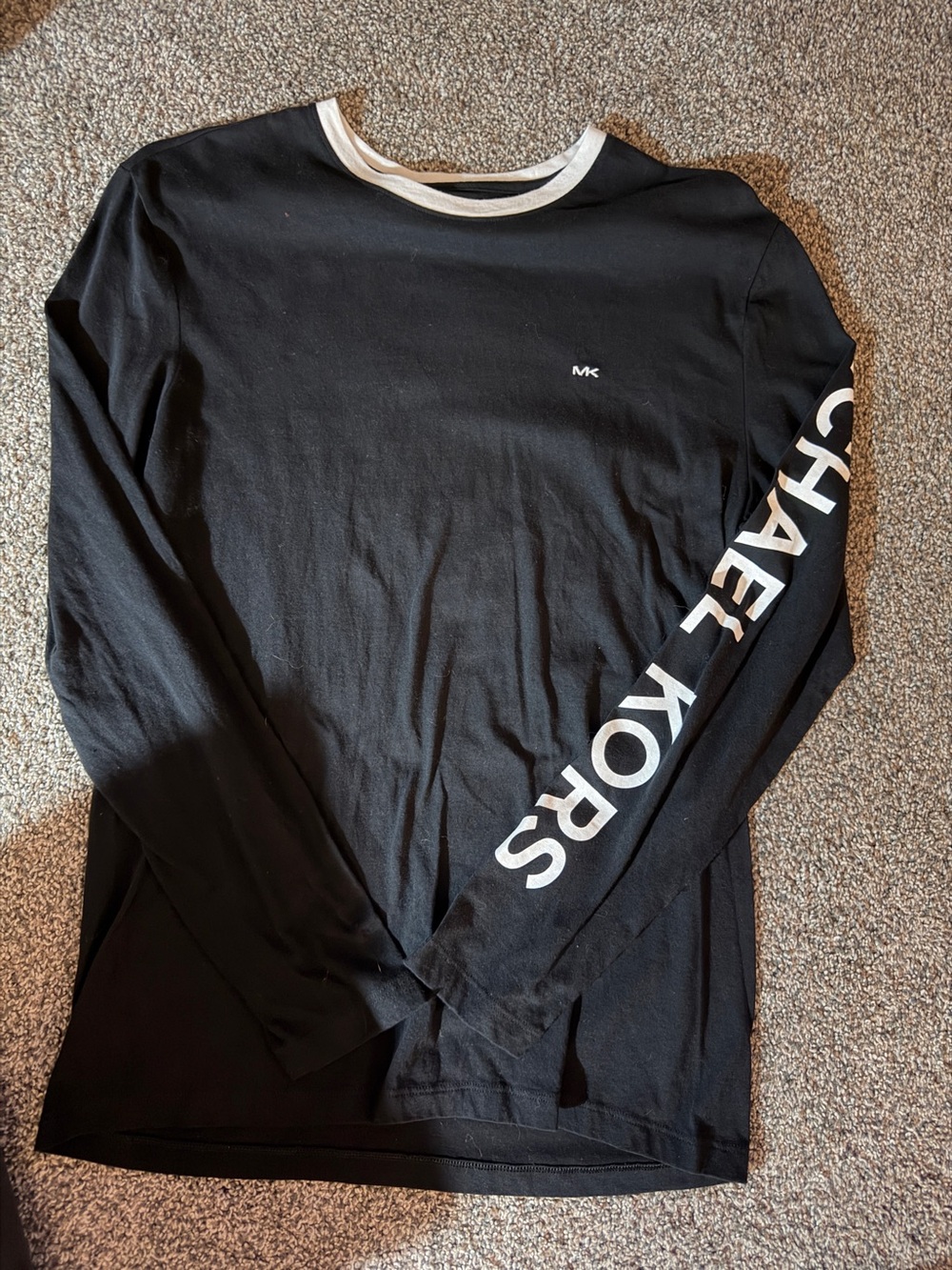Men’s Michael Kors sz small long sleeve tee